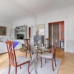 Residor - Spacious And Bright Apartment !