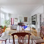 Residor - Spacious And Bright Apartment !